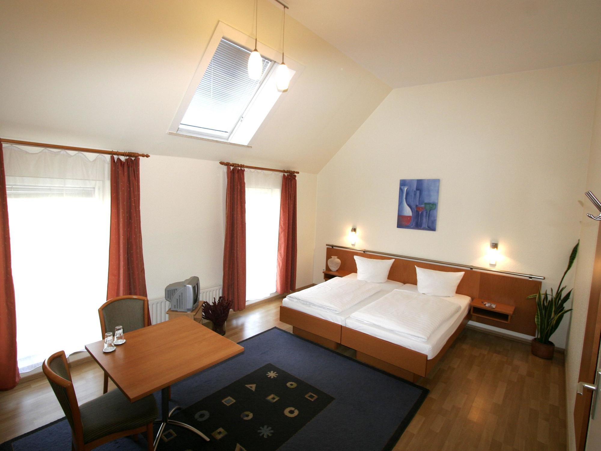 Hotel Pension Arta Berlijn Buitenkant foto